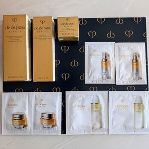 Cle De Peau Sample Set